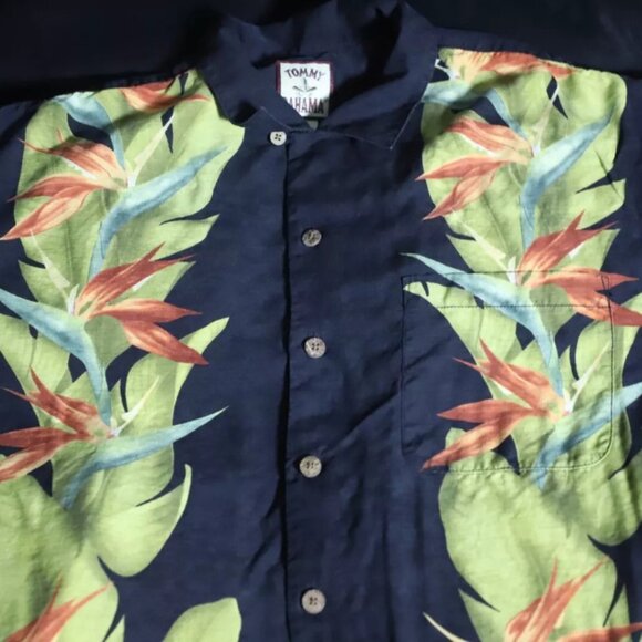 VTG Tommy Bahama Button Up Shirt Mens M Blue Floral Hawaiian Tropical Beach Silk - Picture 3 of 8